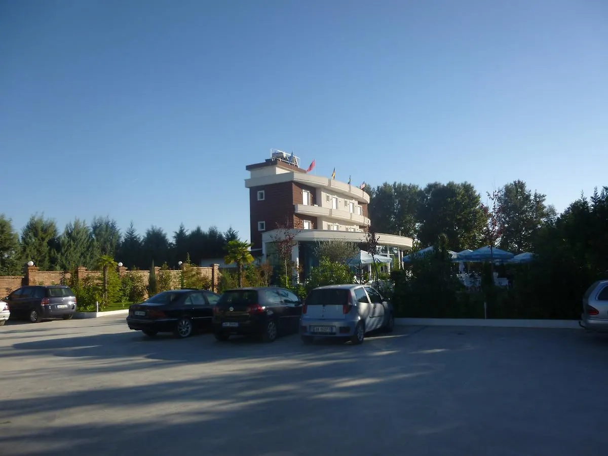 Hotel Red Apple Fier